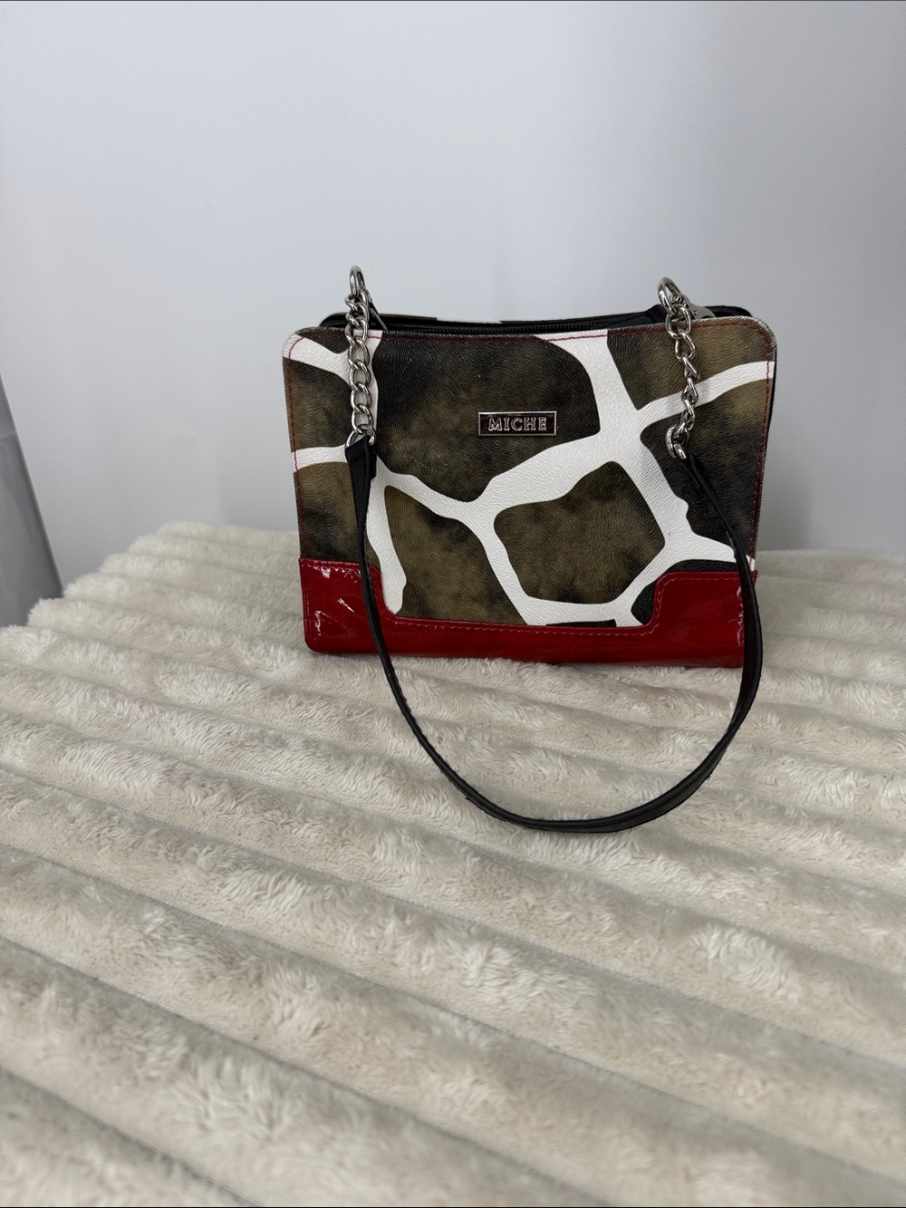 Y2K MICHE Sarah Petite Shell Faix Leather Giraffe Print Shoulder Bag